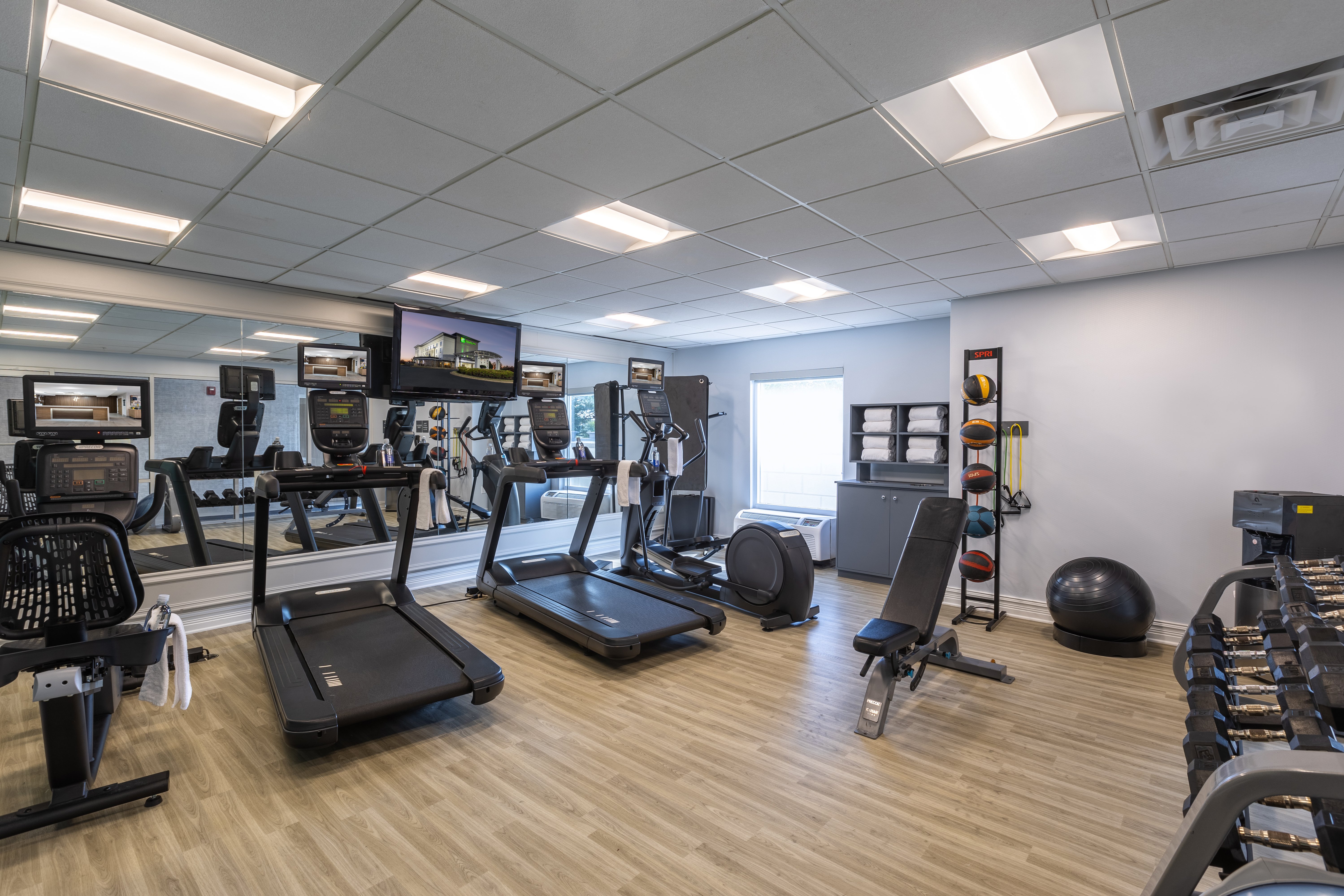 holiday inn anderson by ihg