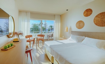 nissi beach villa
