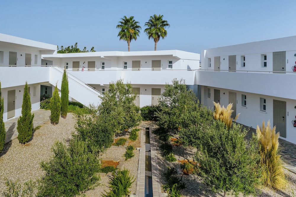 nissi beach villa