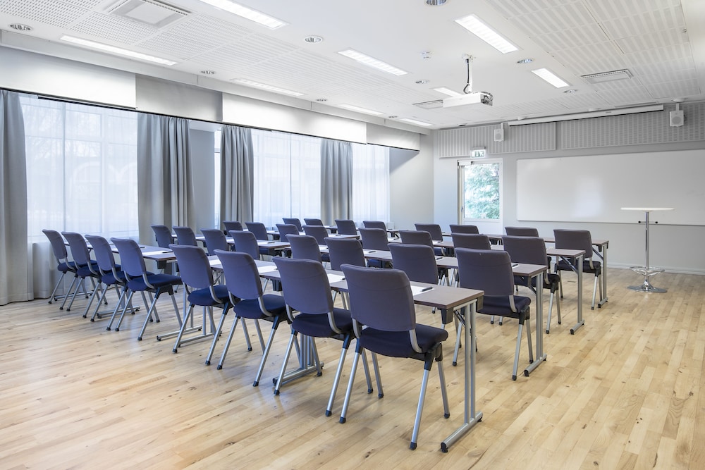 quality hotel ekoxen