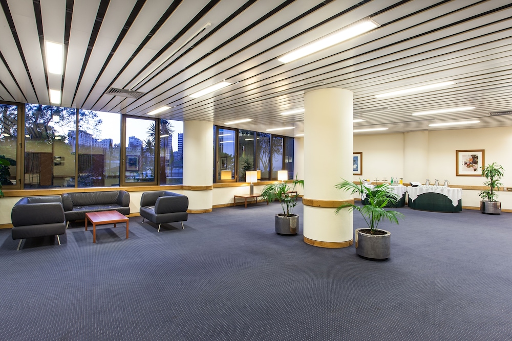 holiday inn lisbon continental by ihg