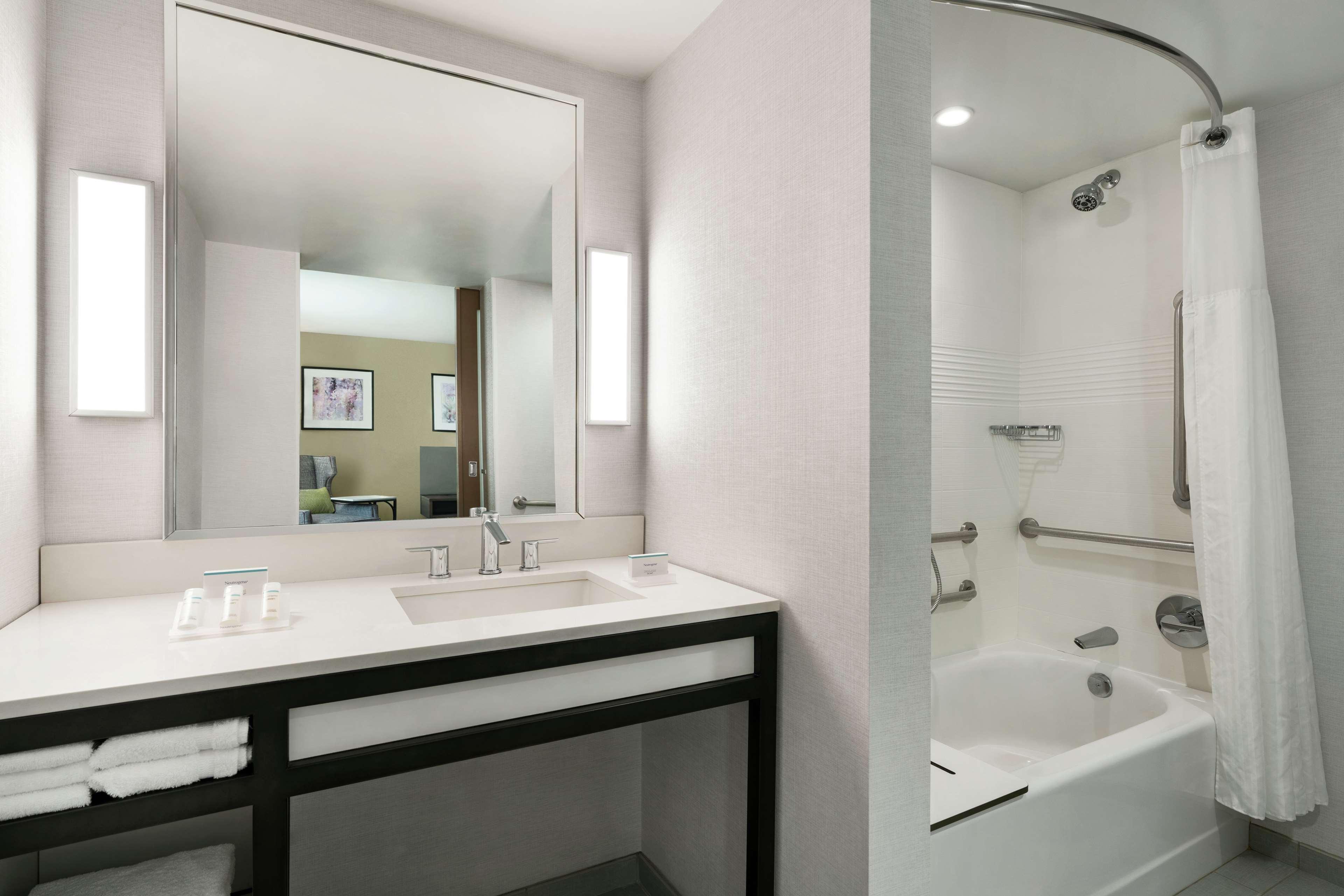 hilton garden inn springfield