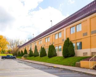 Quality Inn & Suites Fairgrounds,New York>>Liverpool,3 star