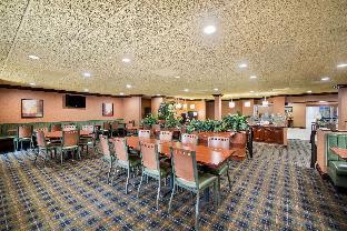 Quality Inn & Suites Fairgrounds,New York>>Liverpool,3 star