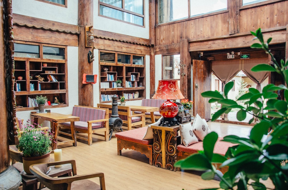 shangri la e outfitting boutique hotel