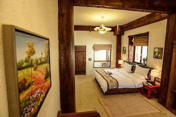 shangri la e outfitting boutique hotel