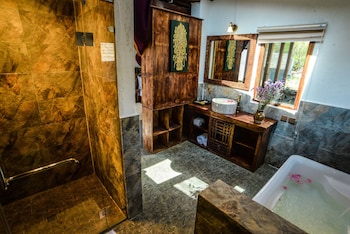 shangri la e outfitting boutique hotel