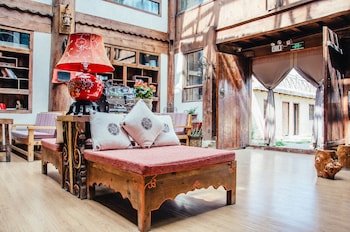 shangri la e outfitting boutique hotel