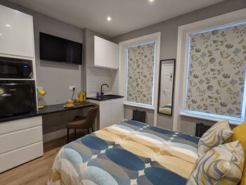 charlotte guest house