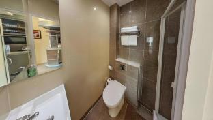 simply rooms and suites