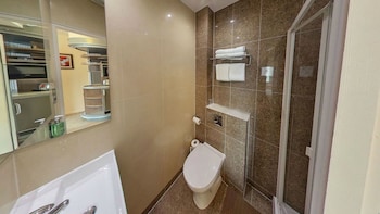 simply rooms and suites