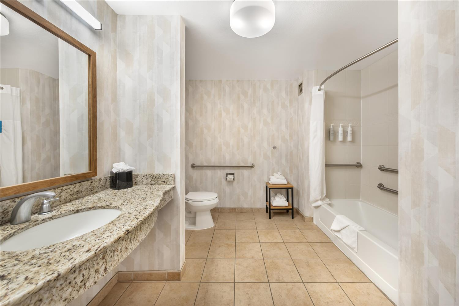 hampton inn and suites moreno valley