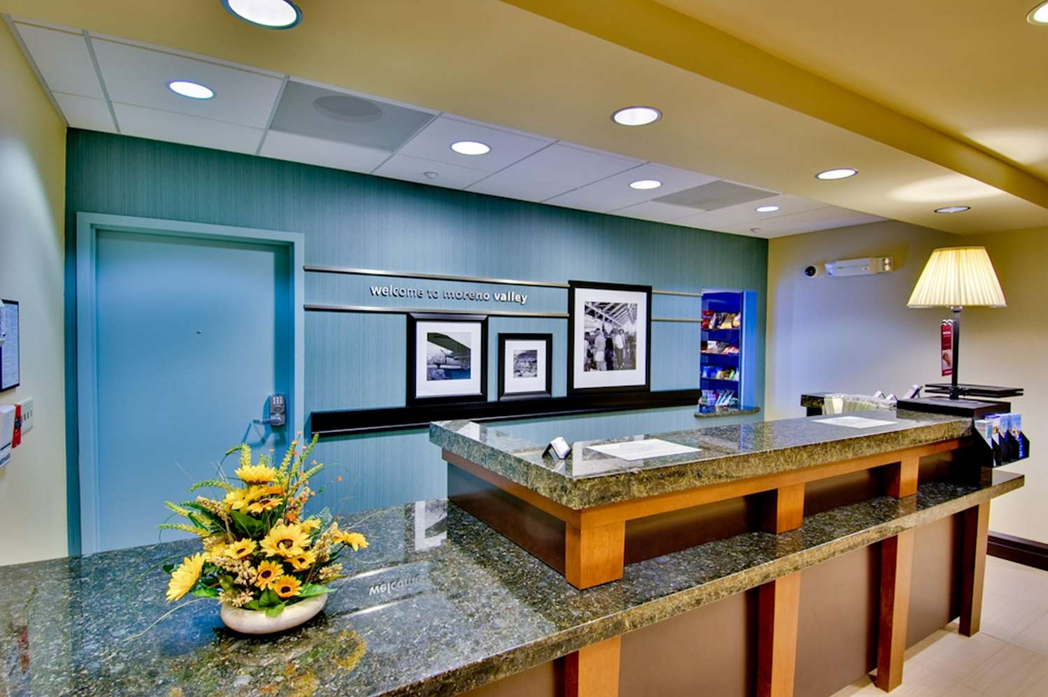 hampton inn and suites moreno valley