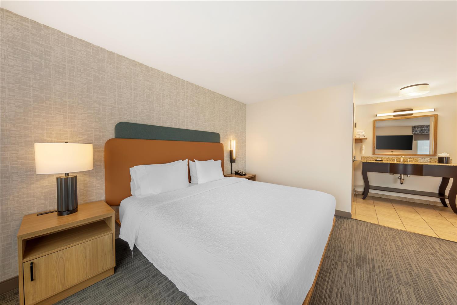 hampton inn and suites moreno valley