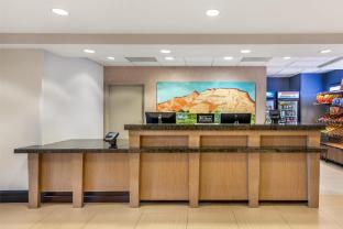 hampton inn and suites moreno valley