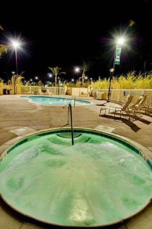 hampton inn and suites moreno valley