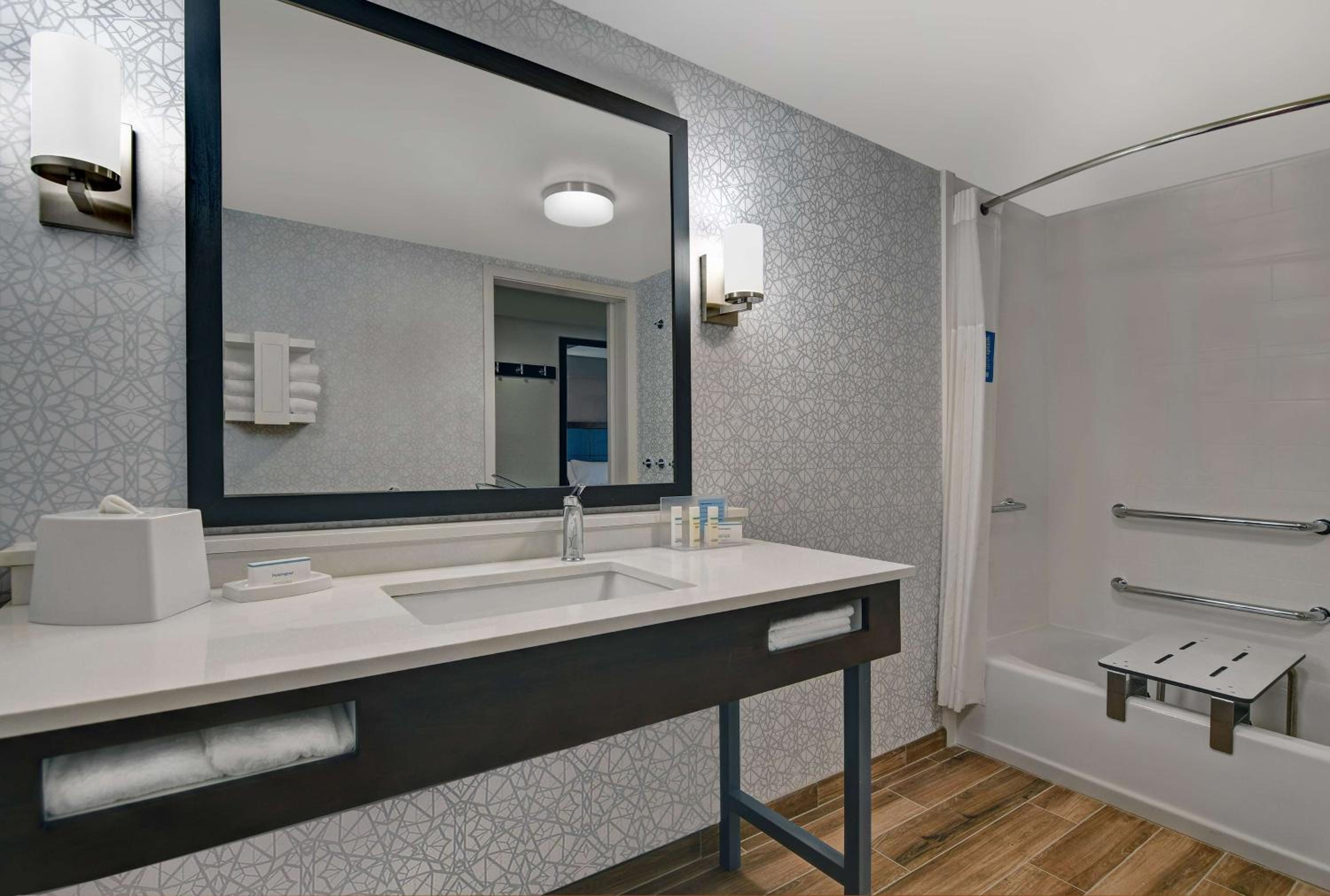 hampton inn charleston mount pleasant patriots point