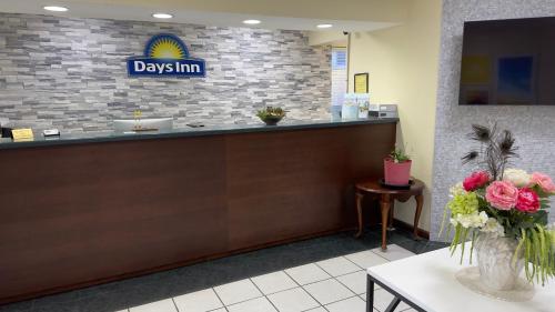 days inn by wyndham lexington columbia