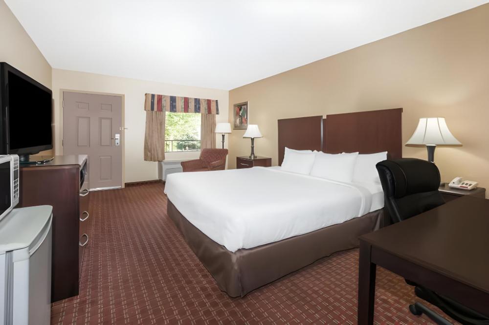 days inn by wyndham lexington columbia
