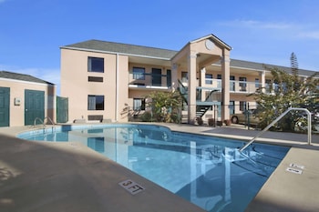 days inn by wyndham lexington columbia