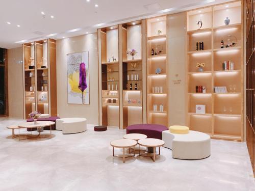 lavande hotel huizhou xinxu government square