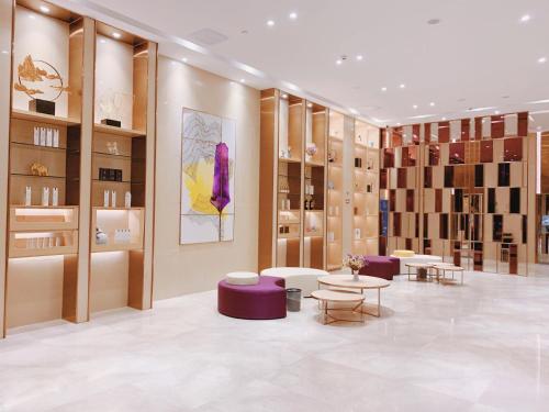 lavande hotel huizhou xinxu government square