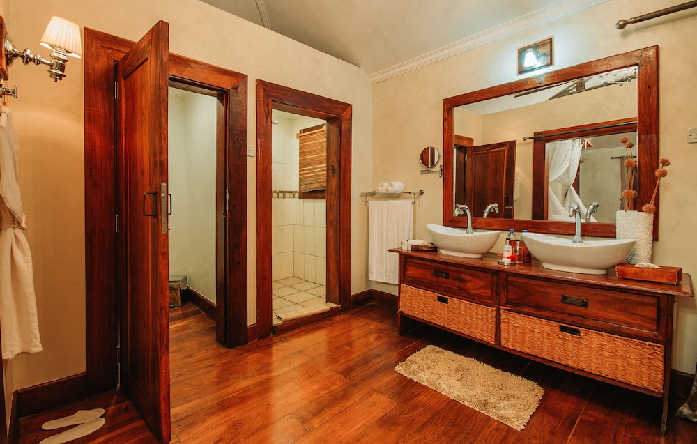 escarpment luxury lodge