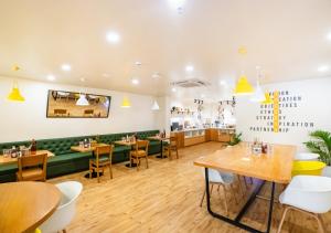 bloom hotel hsr layout sec 6