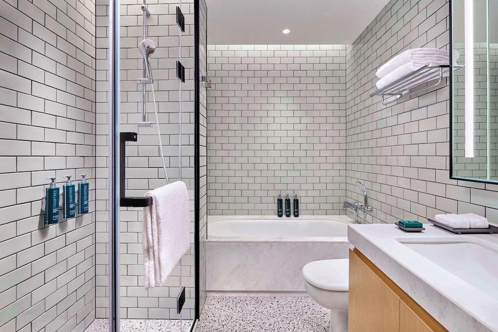 doubletree by hilton shenzhen airport residences