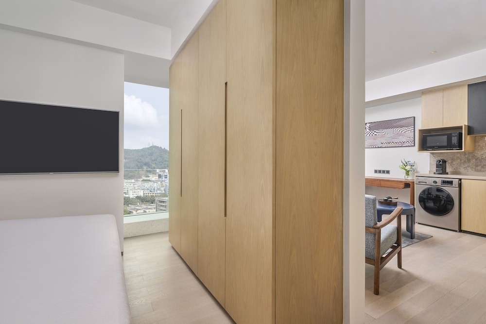 doubletree by hilton shenzhen airport residences