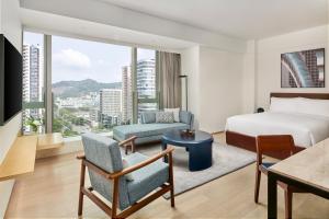 doubletree by hilton shenzhen airport residences