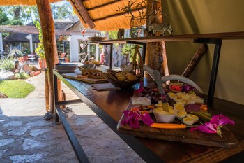 Gabus Game Ranch,Otavi>>Etosha,3 star