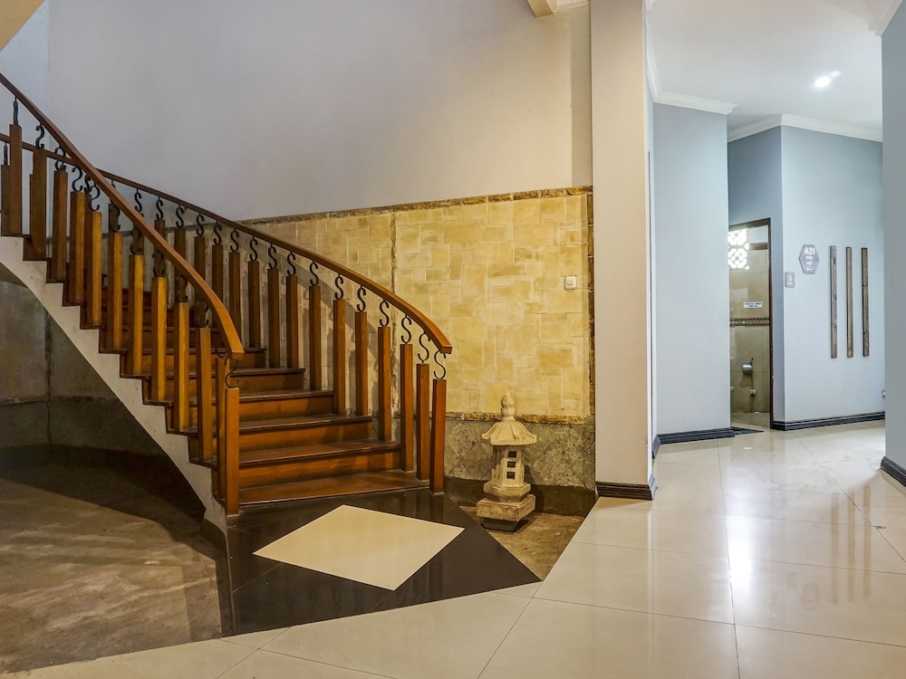 capital o 91140 ayodya kebon jeruk