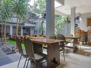 capital o 91140 ayodya kebon jeruk