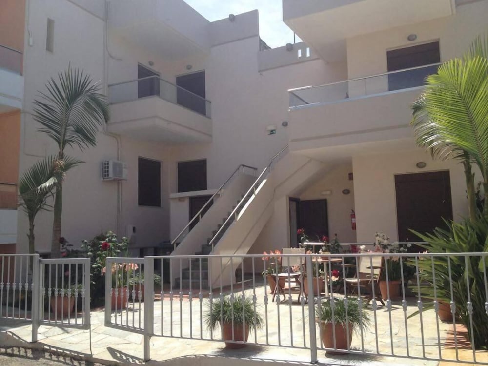 platanias