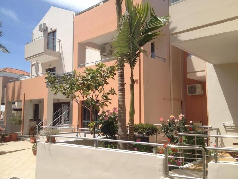 platanias