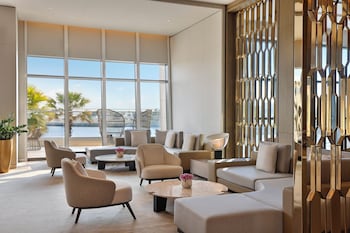 intercontinental residences abu dhabi an ihg hotel