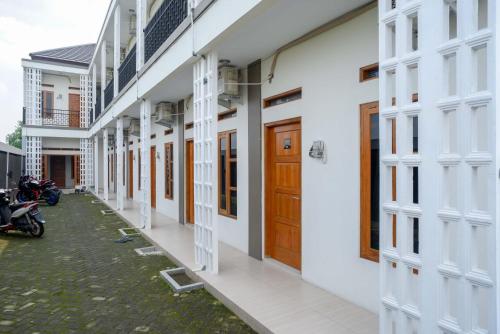 reddoorz syariah near rs hermina yogyakarta