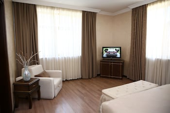 smiths boutique hotel