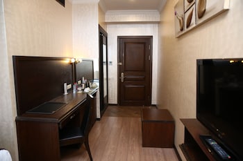 smiths boutique hotel