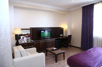 smiths boutique hotel