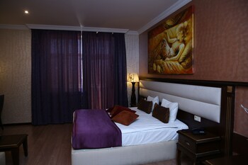 smiths boutique hotel