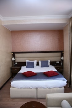 smiths boutique hotel