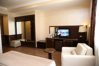 smiths boutique hotel