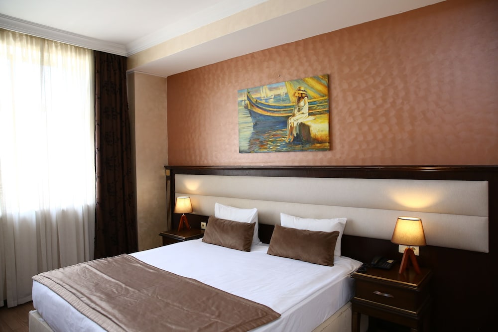 smiths boutique hotel