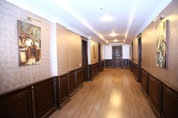 smiths boutique hotel