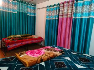 Moon Cafe & Stay,,1 star