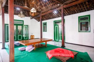 reddoorz syariah ndalem kembang sore yogyakarta