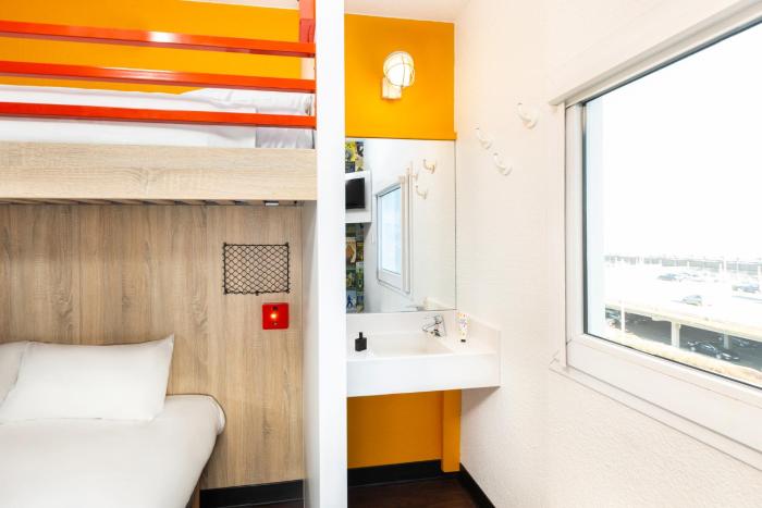 hotelf1 calais coquelles