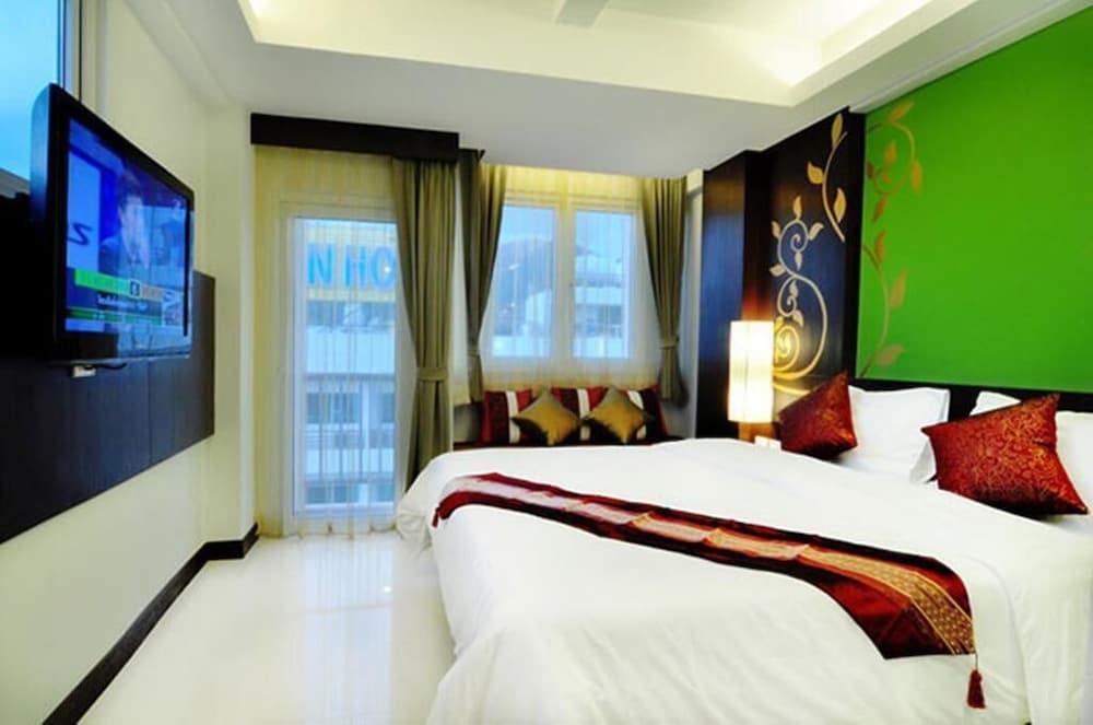 p s hotel sha plus